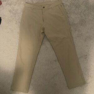 Lululemon Commission Classic Fit pant 28